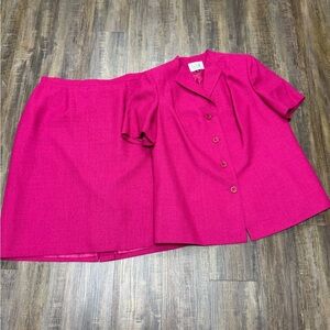 Le Suit Fuchsia Women's Skirt Set 16W